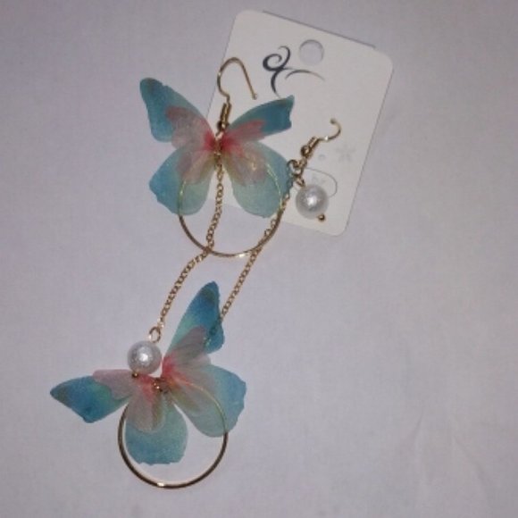 Pearl butterfly earrings